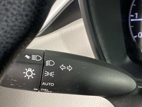 Used 2023 Toyota Corolla LE FWD image 18
