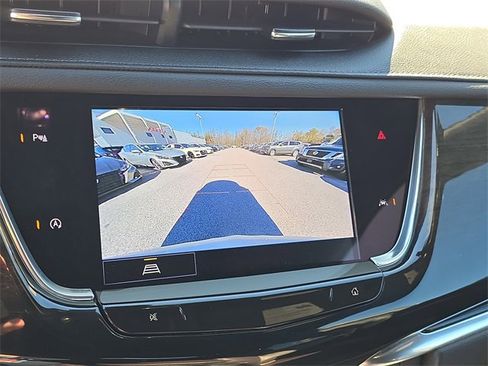 Used 2023 Cadillac XT6 Premium Luxury image 30