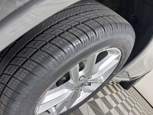 Used 2024 Dodge Durango GT RWD image 37