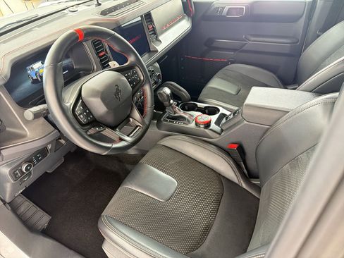 Used 2025 Ford Bronco Raptor AWD/4WD image 22