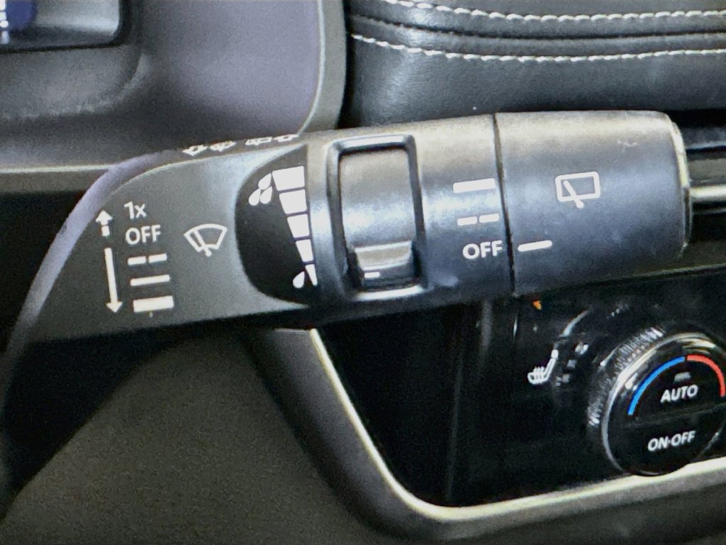 Used 2024 Nissan Rogue Platinum w/ Platinum Premium Package FWD image 15