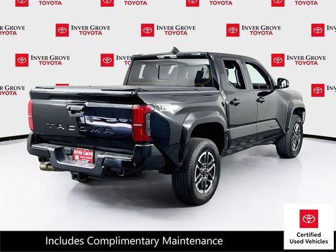 Certified 2025 Toyota Tacoma TRD Sport w/ TRD Sport Upgrade Package AWD/4WD image 5
