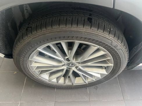 Used 2025 Lexus NX 350 AWD w/ Accessory Package (2T) image 5