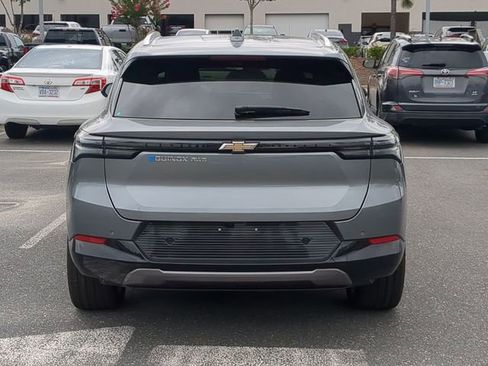 New 2025 Chevrolet Equinox EV LT image 7