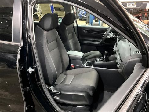 Used 2024 Honda CR-V EX image 7