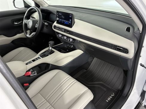 Used 2026 Honda HR-V EX-L image 36