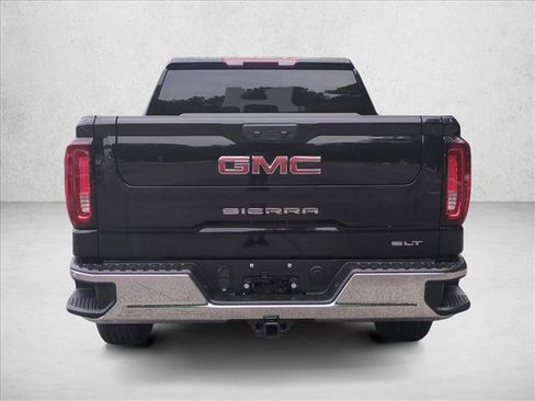 Used 2025 GMC Sierra 1500 SLT AWD/4WD image 7