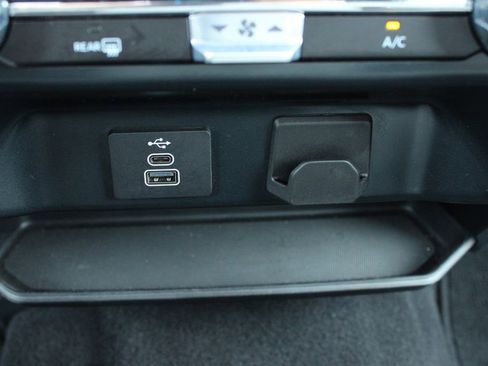 Used 2025 Ford F150 XLT w/ Equipment Group 301A Standard image 34