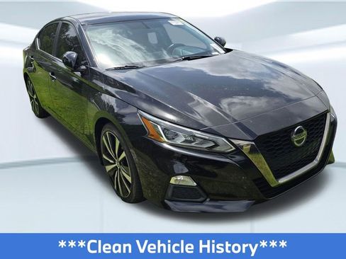 Used 2019 Nissan Altima 2.5 SR FWD image 4