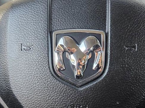 Used 2018 RAM 1500 Classic SLT image 19