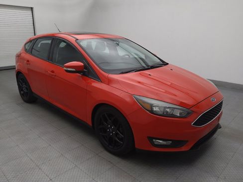 Used 2016 Ford Focus SE w/ Equipment Group 201A FWD image 13