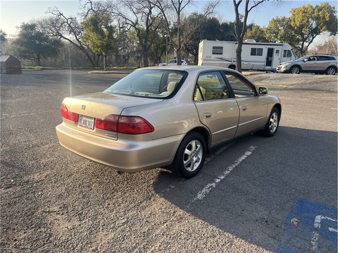 Used 2000 Honda Accord SE image 6