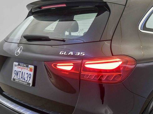 Used 2024 Mercedes-Benz GLA 35 AMG 4MATIC image 17