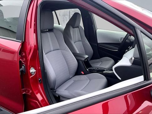 Used 2025 Toyota Corolla SE w/ Convenience Package image 14