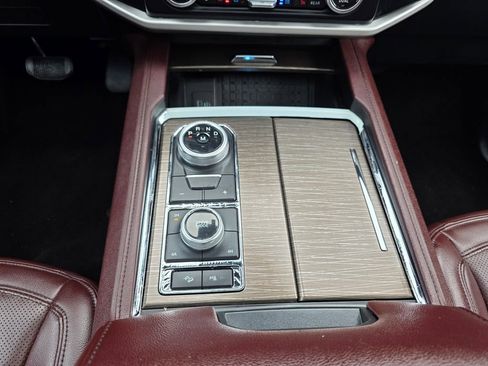 Used 2023 Ford Expedition Limited image 17