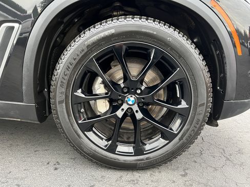 Used 2019 BMW X5 xDrive40i w/ Premium Package image 11