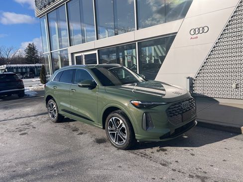 Used 2025 Audi Q5 Premium Plus w/ Premium Plus image 7