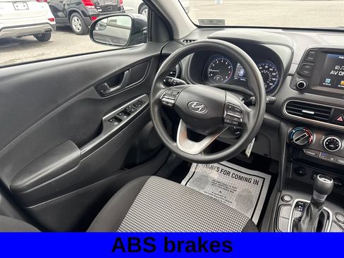 Used 2020 Hyundai Kona SE AWD/4WD image 10