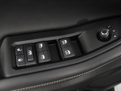 New 2025 Jeep Grand Cherokee Limited image 18