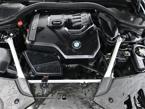 Used 2022 BMW 530i w/ Convenience Package image 14