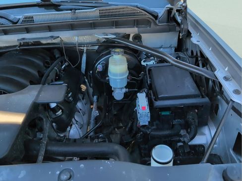 Used 2018 Chevrolet Silverado 1500 LT w/ All Star Edition image 37