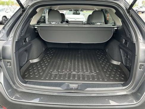 Used 2024 Subaru Outback Limited AWD/4WD image 25