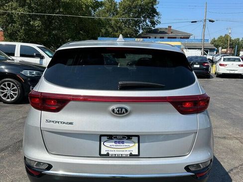 Used 2022 Kia Sportage LX image 7