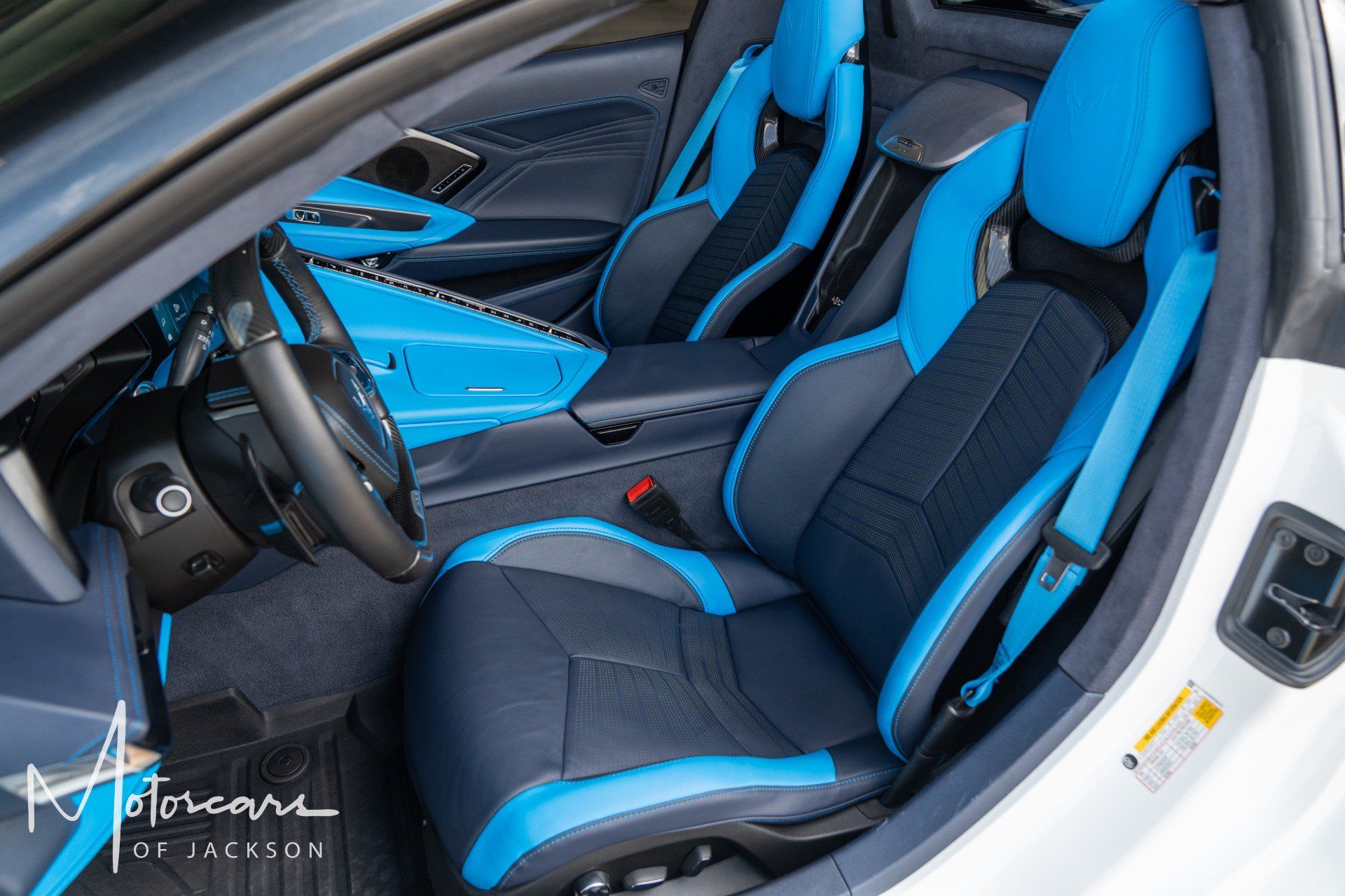 Used 2024 Chevrolet Corvette Z06 RWD image 30