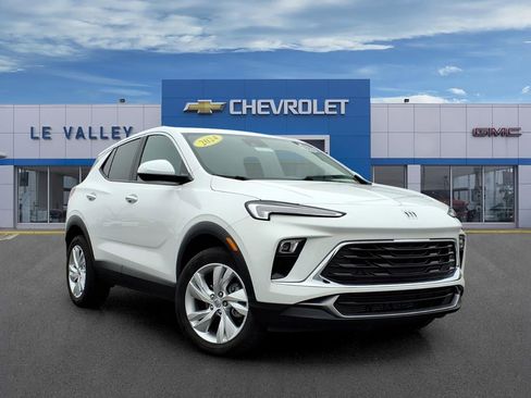 Certified 2024 Buick Encore GX Preferred w/ Comfort Package image 1