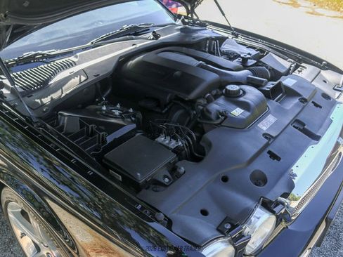 Used 2006 Jaguar XJ Vanden Plas Super V8 Portfolio RWD image 17