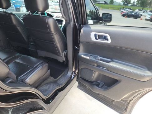 Used 2013 Ford Explorer XLT FWD image 36