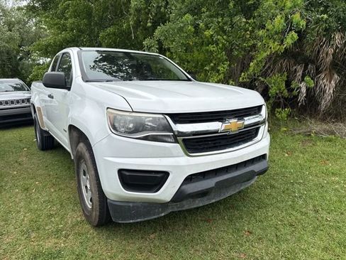 Used 2015 Chevrolet Colorado W/T image 4