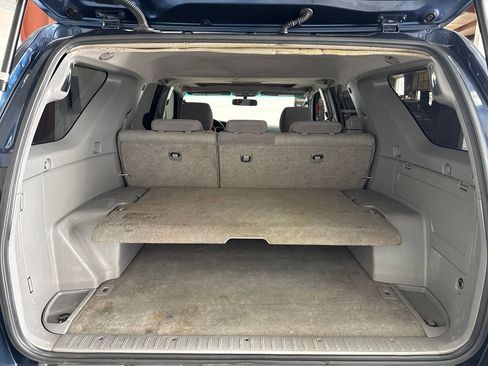 Used 2005 Toyota 4Runner SR5 w/ Preferred Accessory Pkg image 17