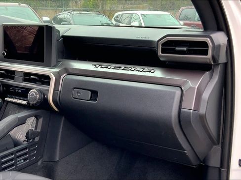 Used 2025 Toyota Tacoma SR5 image 17