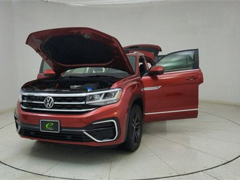 Used 2021 Volkswagen Atlas Cross Sport SE w/ Panoramic Sunroof Package image 71