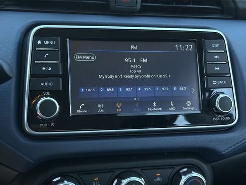 Used 2025 Nissan Versa SV FWD image 22