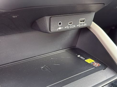 Certified 2025 Subaru Forester Premium AWD/4WD image 20