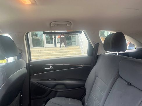 Used 2016 Kia Sorento LX FWD image 10