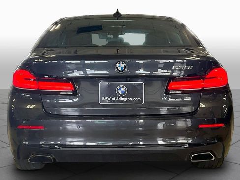 Used 2023 BMW 530i w/ Convenience Package RWD image 4
