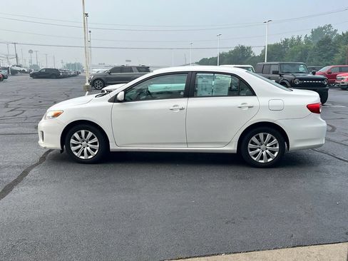 Used 2012 Toyota Corolla LE FWD image 4