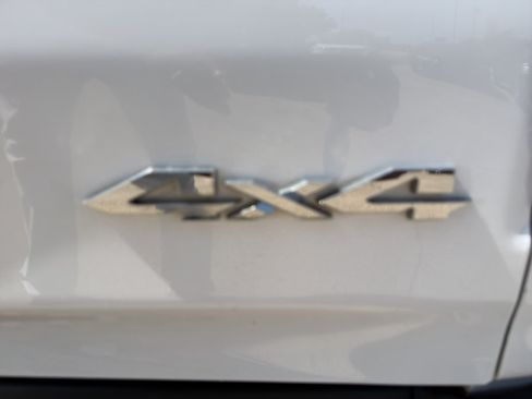 Used 2020 RAM 1500 Laramie AWD/4WD image 19
