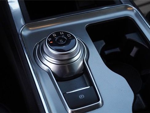 Used 2024 Ford Edge Titanium image 27