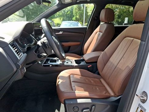 Used 2023 Audi Q5 2.0T Premium w/ Convenience Package AWD/4WD image 13
