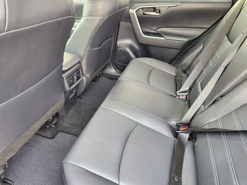 Used 2023 Toyota RAV4 XLE Premium FWD image 31
