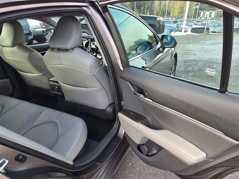 Certified 2021 Toyota Camry XLE w/ Navigation Upgrade Package image 14