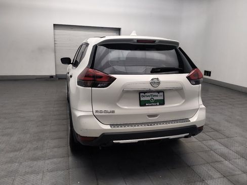Used 2018 Nissan Rogue S FWD image 6