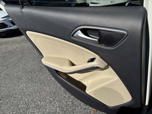 Used 2015 Mercedes-Benz GLA 250 4MATIC image 12