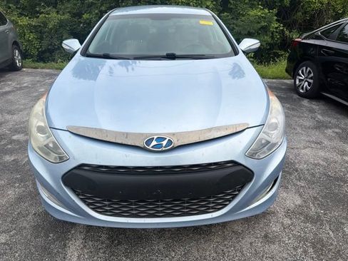 Used 2012 Hyundai Sonata Hybrid FWD image 2
