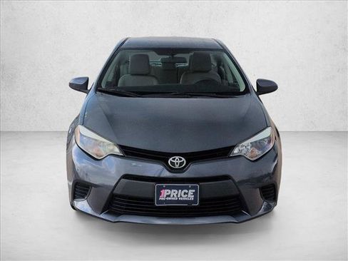 Used 2014 Toyota Corolla LE FWD image 2
