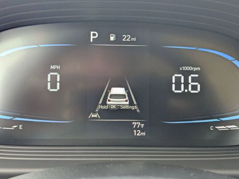 New 2025 Hyundai Venue Limited image 17